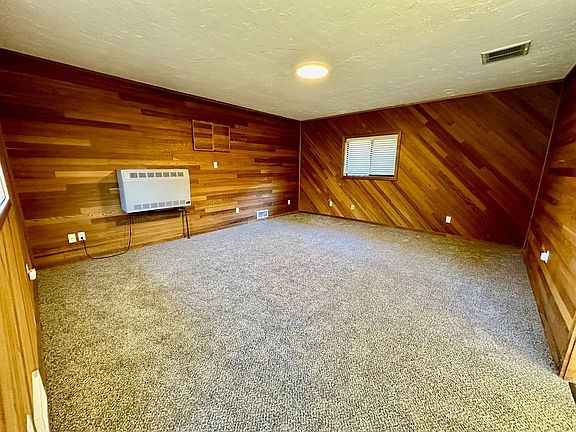 4th image of 1204 N Brooklane St #1