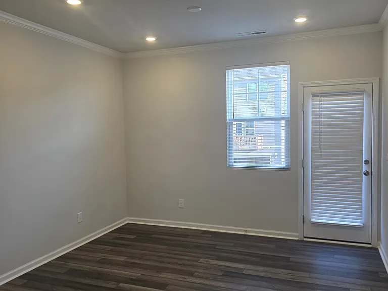 415 Deercroft Dr — Photo 11