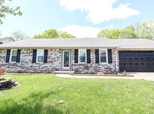 218 Colchester Dr, Versailles, KY 40383