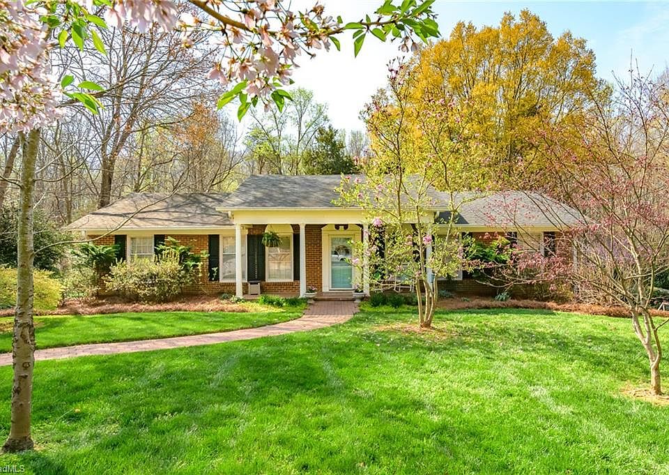 1st image of 772 Lynn Dee Dr