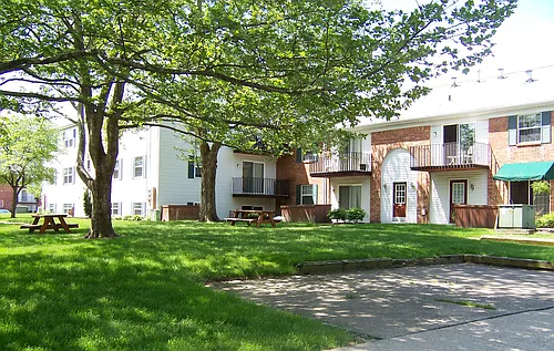 Heather Hills Apartments Photo 1