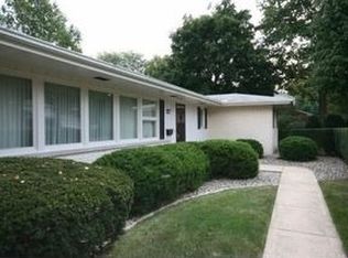 2208 Combes St, Urbana, IL
