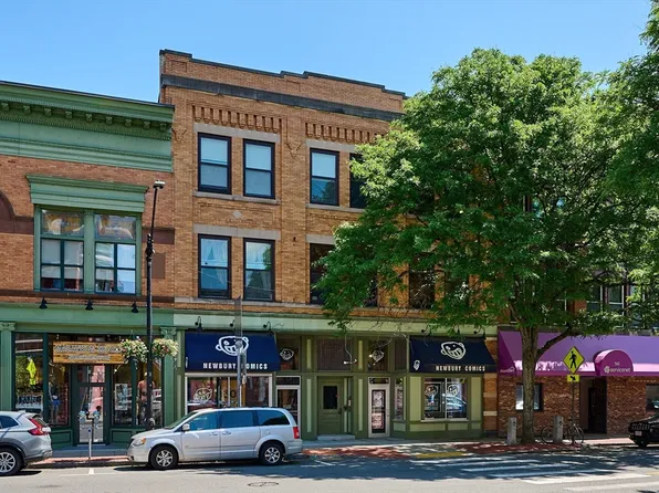 42 Pleasant St APT 2B, Northampton, MA 01060