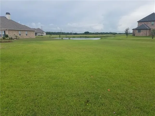 105 Lac Lafreniere Ct, Luling, LA 70070