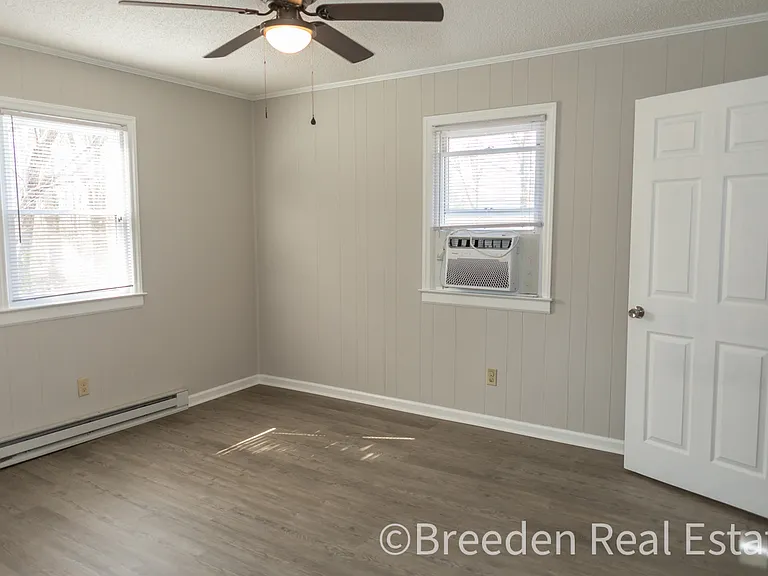 1466 Kennedy Dr #B — Photo 7