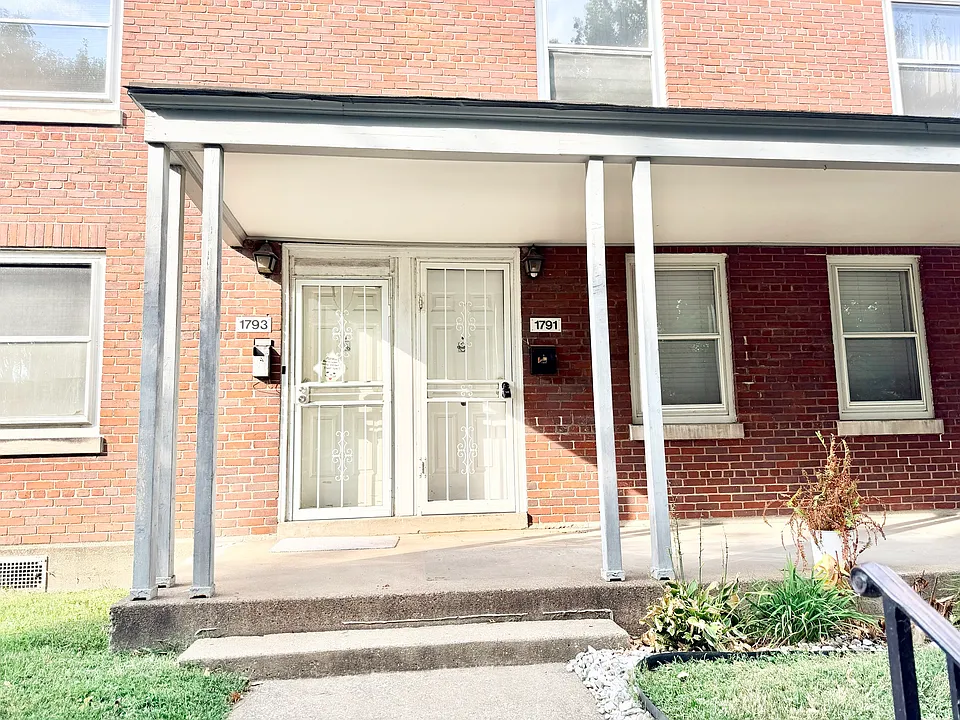 1791 Algonquin Pkwy #1