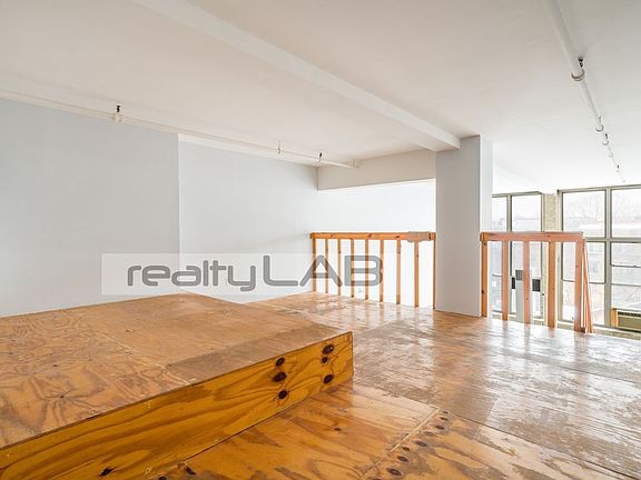 4th image of 1236 Atlantic Ave #42