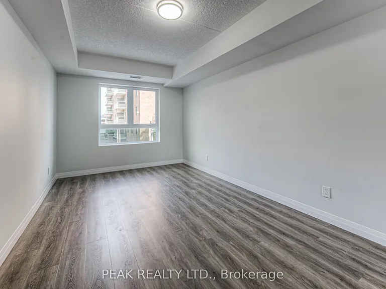 30 George St S #208 — Photo 13