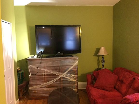 4th image of 221 W Ann St APT 1