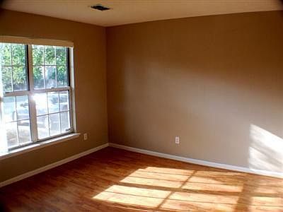 2nd image of 3687 Arbor Dr