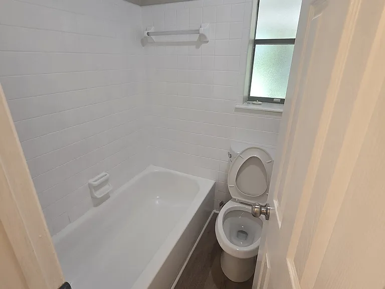 1586 Three Lantern Ln — Photo 10