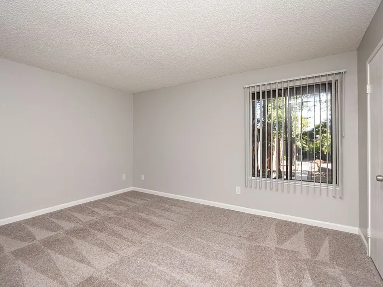 Fulton Woods — Photo 114