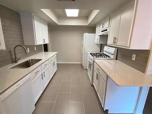 4th image of 8574 Sweetwood Dr