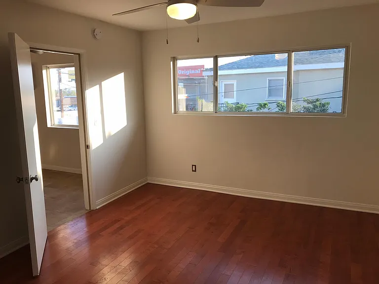 1650 Livonia Ave #7 — Photo 6