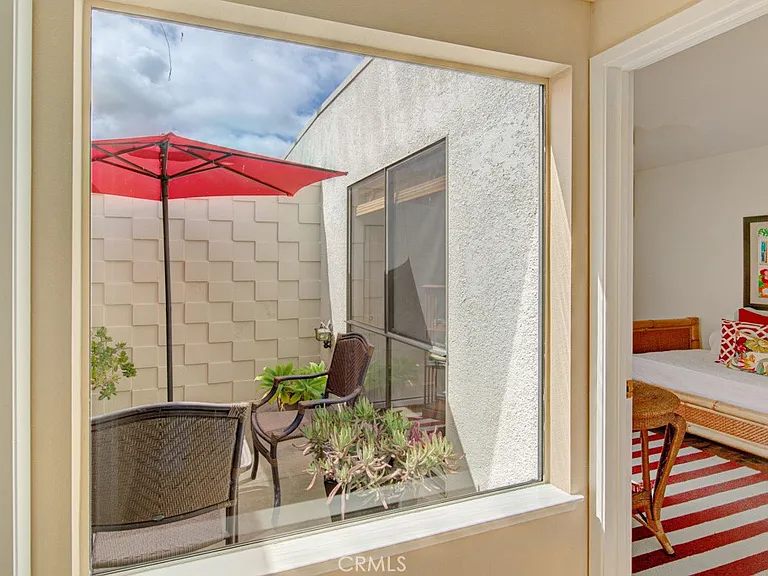 2090 Ronda Granada #C — Photo 17