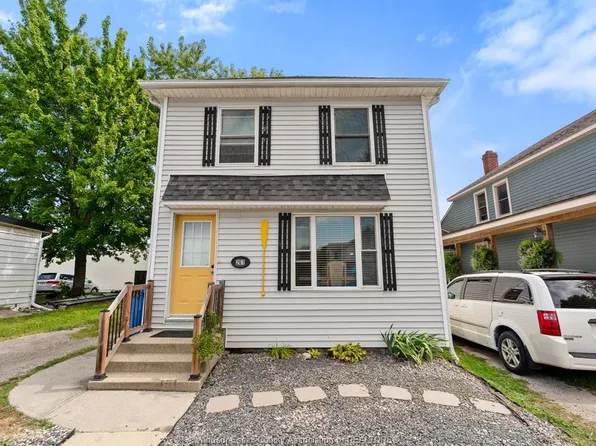 261 Bathurst St, Amherstburg, ON N9V 1Y8