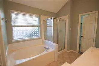 2932 Dover Dr — Photo 9
