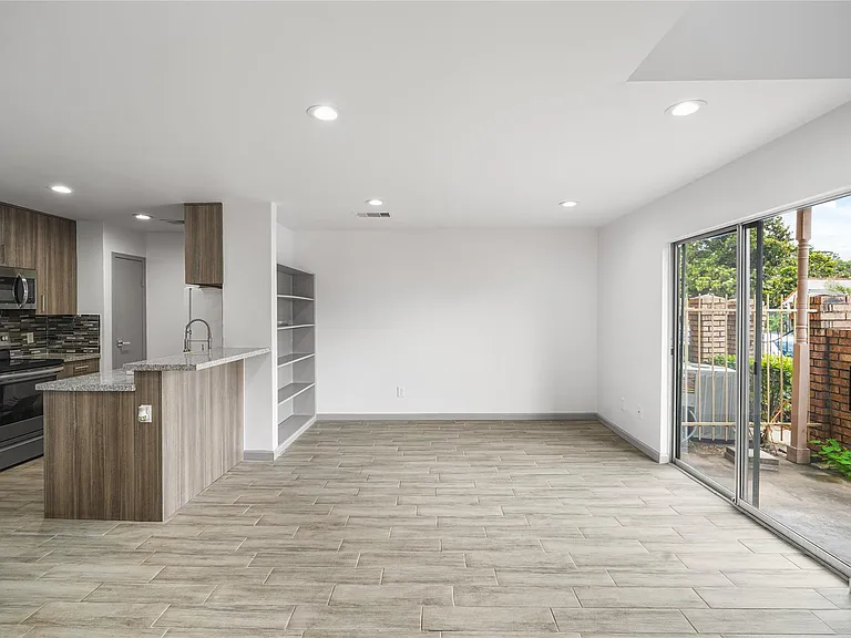 10615 Briar Forest Dr #102 — Photo 4