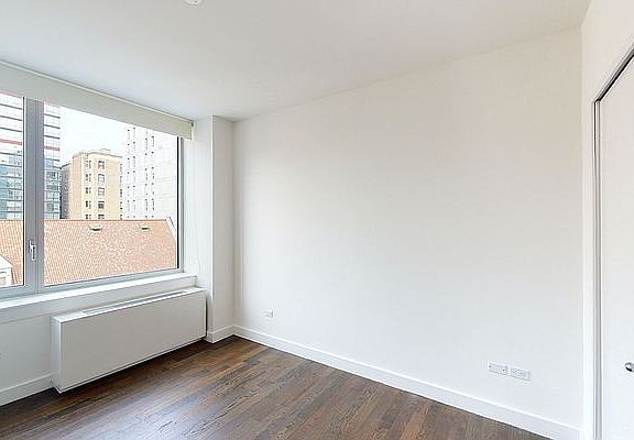 5th image of 801 Amsterdam Ave APT 5B