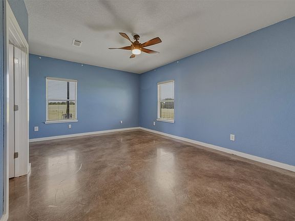 5th image of 899 Bennett Rd