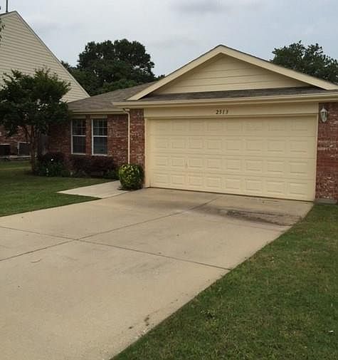 1st image of 2513 Briar Forest Dr