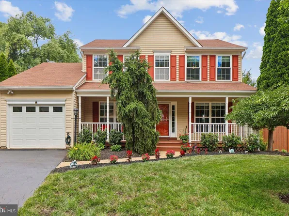 5722 Rhode Island Dr, Woodbridge, VA 22193
