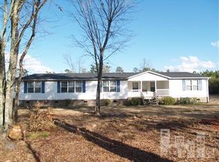 1242 McCrary Rd, Burgaw, NC 28425