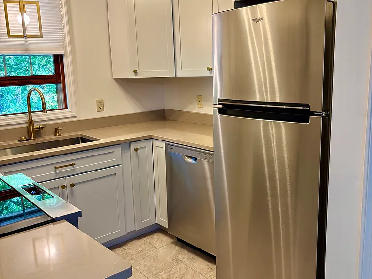 210 Urbandale Pkwy #210 — Photo 17