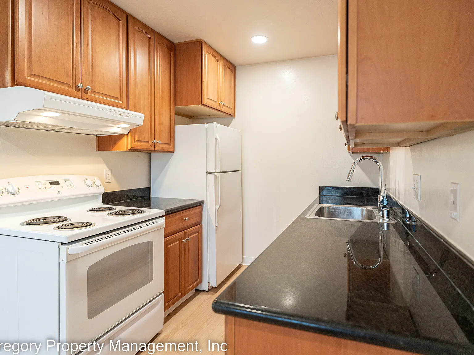 1817 Central Ave — Photo 1