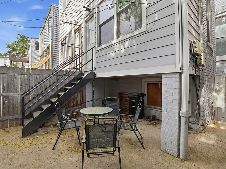1004 11th St NE #B — Photo 12