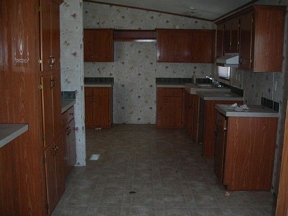2nd image of 1480 Stone Hills Dr