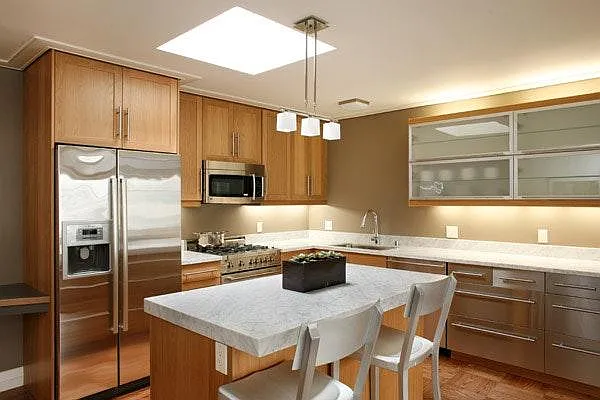 2828 Greenwich St — Photo 3