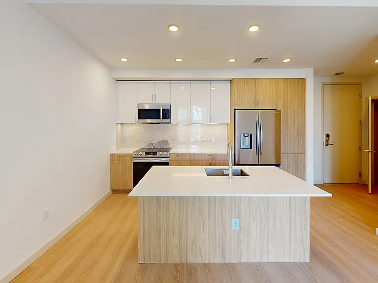 101 N Meridian — Photo 111
