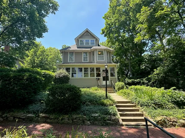 933 Ohio St, Lawrence, KS 66044