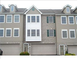 3rd image of 3021 Ironwood Cir