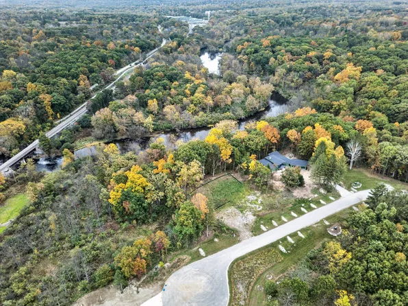 6854 Morrison Hills Ct, Dexter, MI 48130