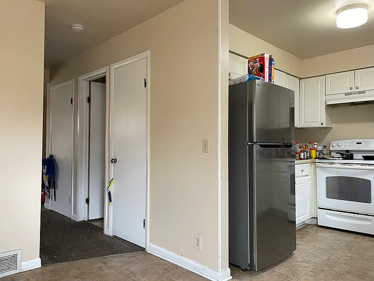 6214 Raymond Rd — Photo 8