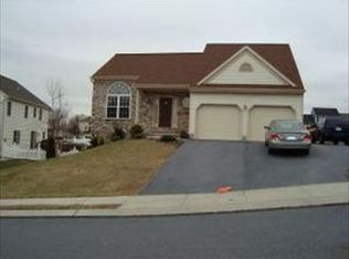 9 Tower Dr, Elizabethtown, PA 17022