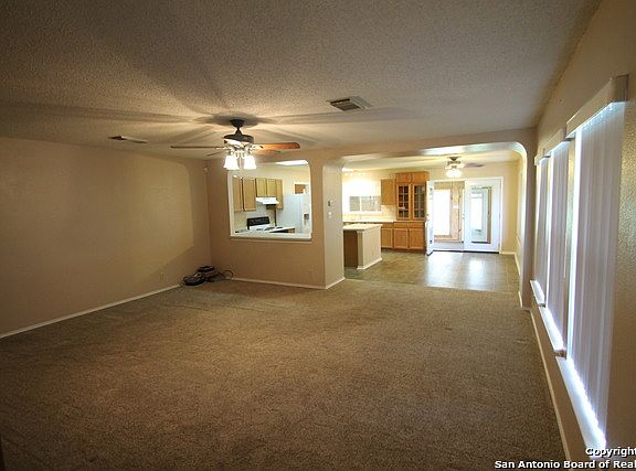 2nd image of 3615 Oma Dr