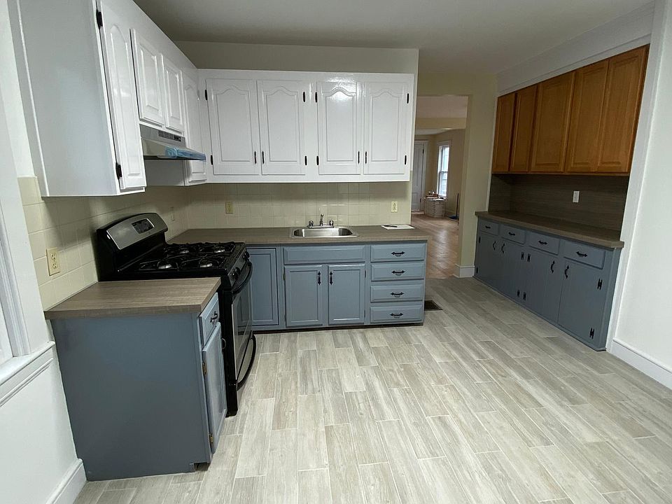 1st image of 325 Grant Ave