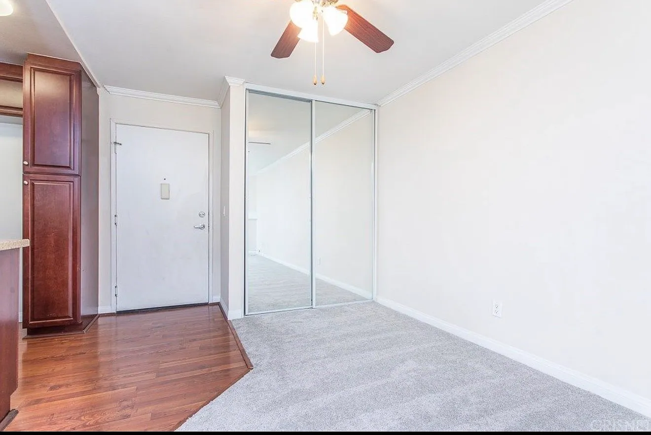 1 bed, 610 sqft, $2,100 — Photo 2