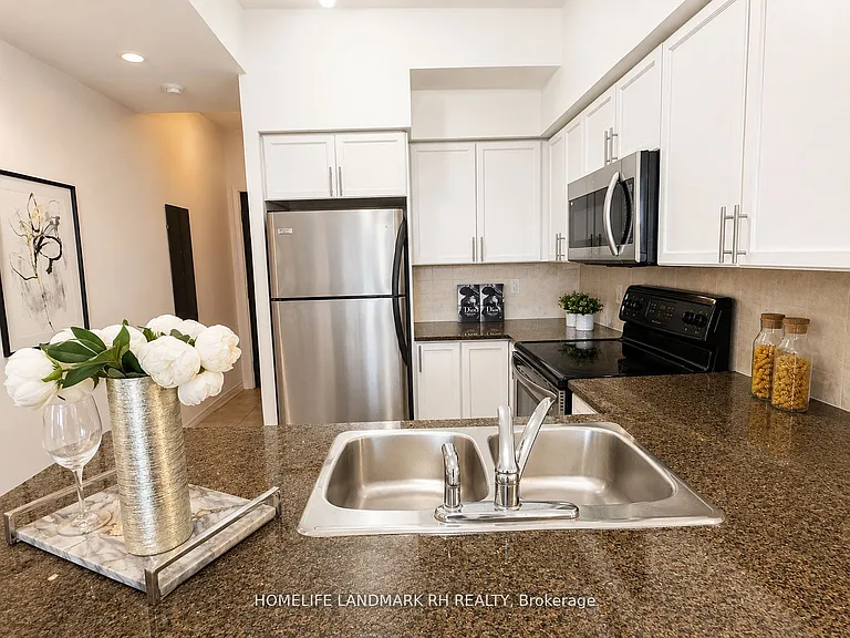 388 Prince Of Wales Dr #3007 — Photo 9