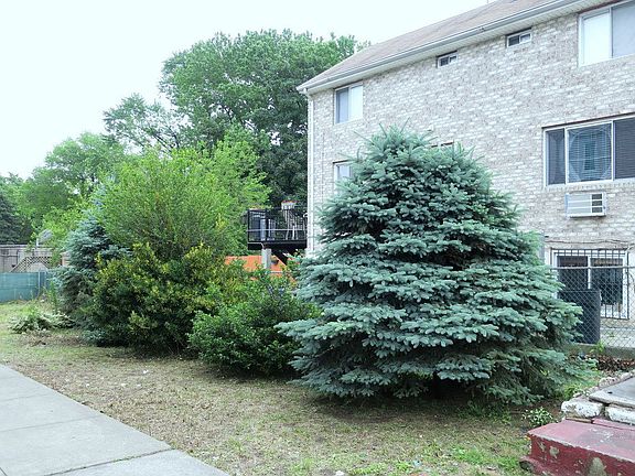 4th image of 326 Newman Ave