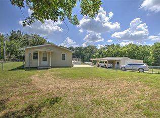 6145 E Sangamon Rd, Decatur, IL 62521