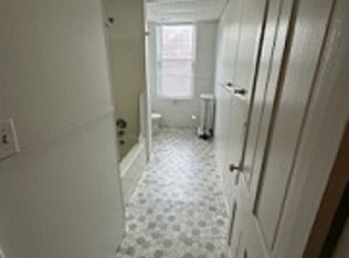 1357 Main St #5, Dubuque, IA 52001