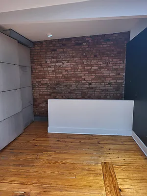 Rented by Tyler Vincent Real Estate Inc | media 2
