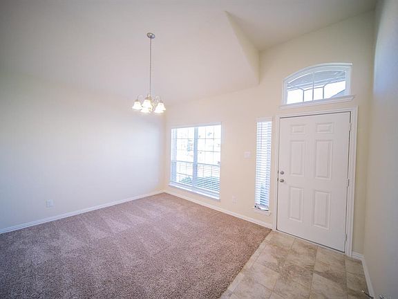 3rd image of 32723 Oak Heights Ln