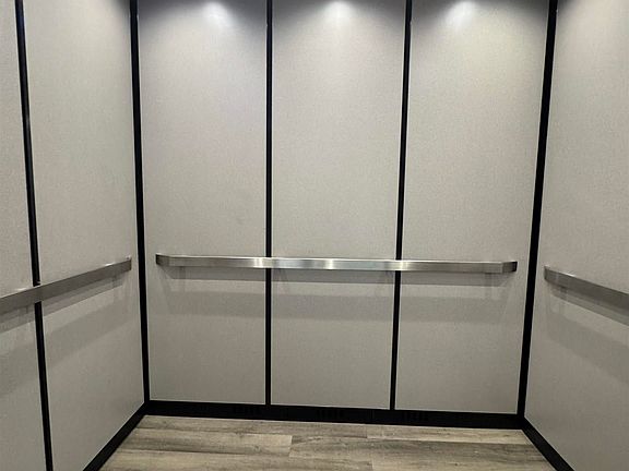 4th image of 2700 N Shore Dr Unit 401