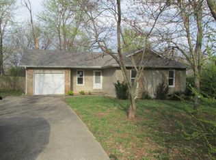 609 Daniel Ln, Willard, MO 65781