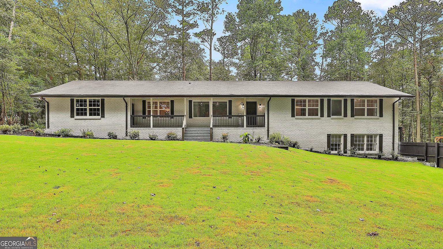 134 Franjoy Ln photo 1